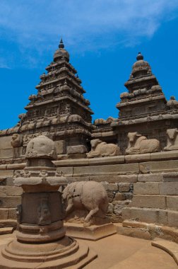 fantastik sanat tasarım Mahabalipuram, dünya mirası Tamil Nadu, Hindistan yakınındaki monolitik ünlü Shore Tapınağı