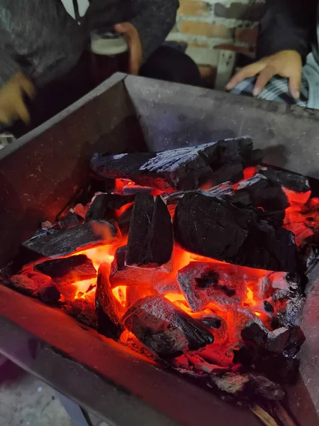 Φωτιά Μαγείρεμα Στο Φούρνο — Φωτογραφία Αρχείου
