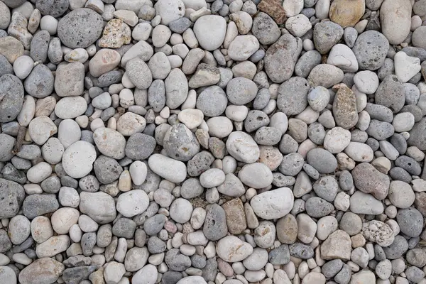 Akdeniz sahilinde doğal deniz çakıl taşları