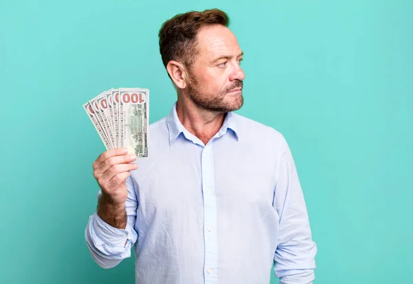 Middle Age Man Profile View Thinking Imagining Daydreaming Dollar Banknotes — Stockfoto