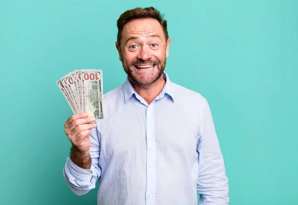 Middle Age Man Looking Happy Pleasantly Surprised Dollar Banknotes Concept — Stockfoto