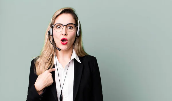 Looking Shocked Surprised Mouth Wide Open Pointing Self Telemarketer Concept — 图库照片