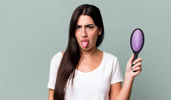 Feeling Disgusted Irritated Tongue Out Hair Comb Concept — Stok fotoğraf