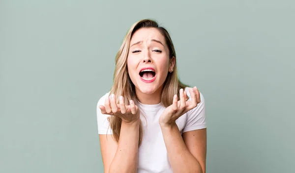 Looking Desperate Frustrated Stressed Unhappy Annoyed Shouting Screaming — Stock Photo, Image