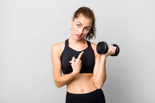 Hispanic Pretty Young Woman Lifting Dumbbell Fitness Concept — Photo