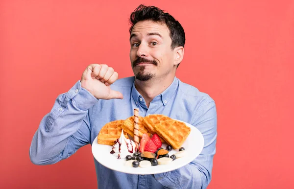 Adult Man Having Waffles Breakfast — Stok fotoğraf