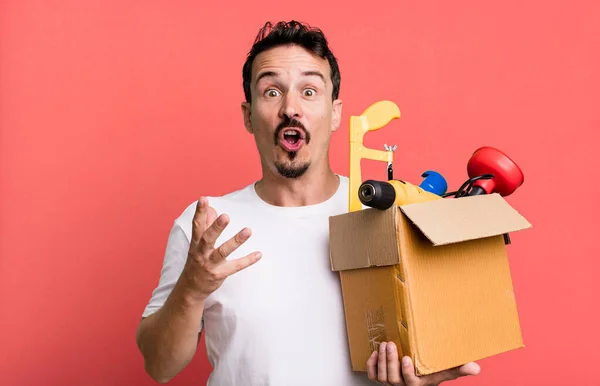 Adult Man Feeling Extremely Shocked Surprised Toolbox Handyman Concept — Stock fotografie