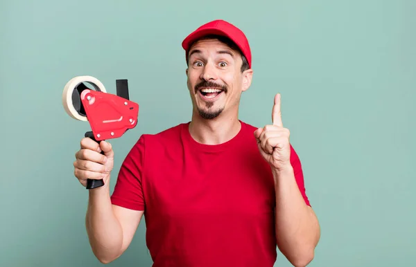 Adult Man Feeling Happy Excited Genius Realizing Idea Deliveryman Packer — Stockfoto