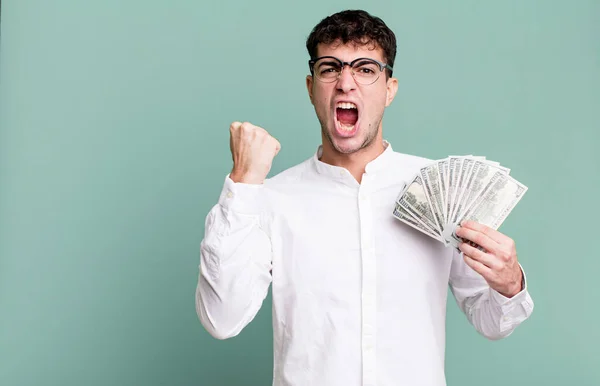 Uomo Adulto Gridando Aggressivamente Con Espressione Arrabbiata Concetto Banconote Dollari — Foto Stock