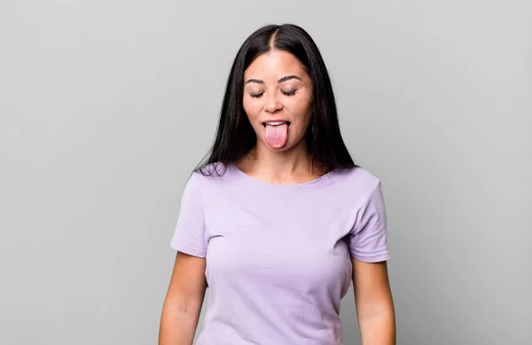 Pretty Latin Woman Cheerful Carefree Rebellious Attitude Joking Sticking Tongue — Foto Stock