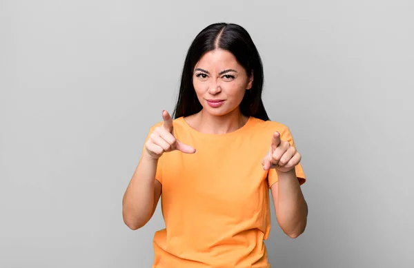 Pretty Latin Woman Pointing Forward Camera Both Fingers Angry Expression — Stock Photo, Image