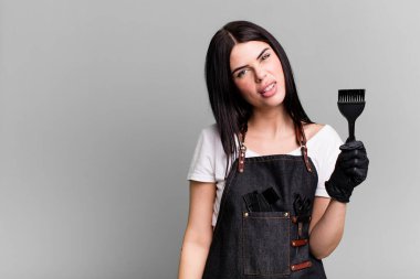 Şaşırmış ve kafası karışmış hissediyorum. kuaför konsepti