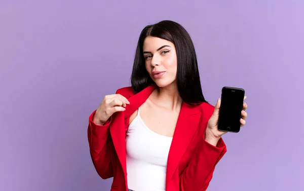 Junge Hübsche Geschäftsfrau Mit Ihrem Smartphone — Stockfoto