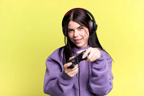 Joven Gamer Mujer Con Auricular Contoller —  Fotos de Stock