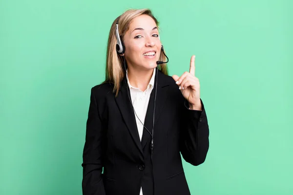 Pretty Blonde Woman Feeling Happy Excited Genius Realizing Idea Telemarketing — 图库照片