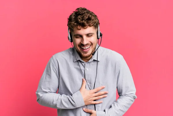 Young Adult Caucasian Man Laughing Out Loud Some Hilarious Joke — Stockfoto