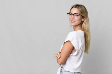 pretty caucasian woman with a copy space to the side