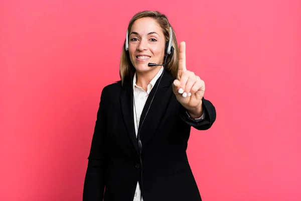 Pretty Blonde Woman Smiling Proudly Confidently Making Number One Telemarketing — 图库照片