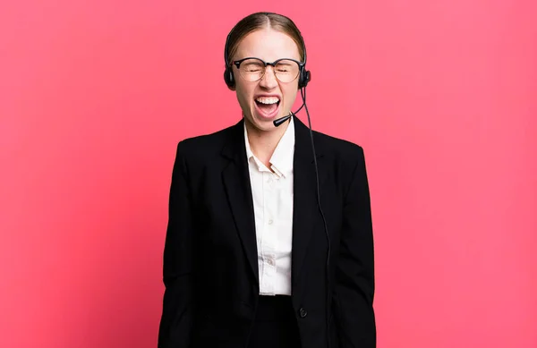 Caucasian Pretty Woman Shouting Aggressively Looking Very Angry Telemarketing Concept — Photo