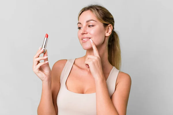 Pretty Caucasian Woman Using Red Lipstick — Foto de Stock