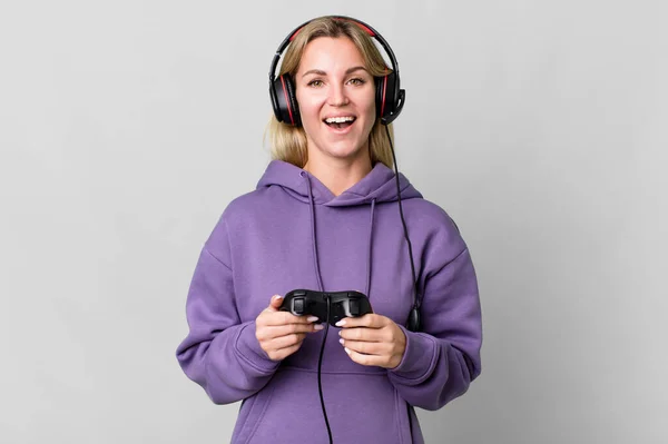 Caucasian Blonde Woman Looking Happy Pleasantly Surprised Gamer Concept — Foto Stock