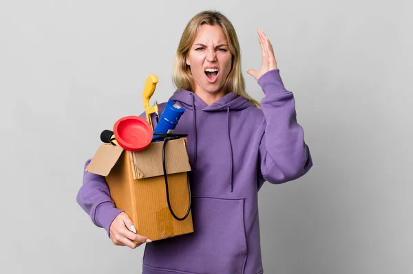 Caucasian Blonde Woman Screaming Hands Air Housekeeper Concept — Stock Photo, Image