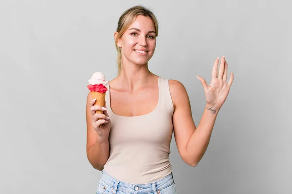 Caucasian Blonde Woman Smiling Looking Friendly Showing Number Five Ice — Stockfoto