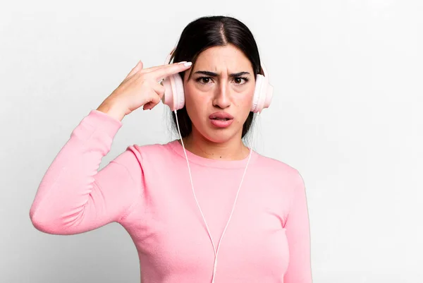 Feeling Confused Puzzled Showing You Insane Listening Music Headphones — Stockfoto