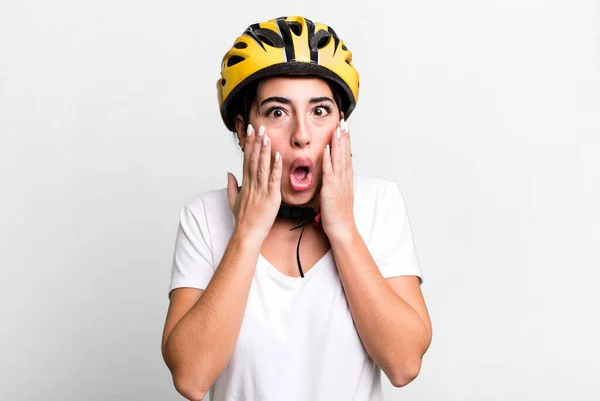 Feeling Shocked Scared Bike Helmet Concept — Stok fotoğraf