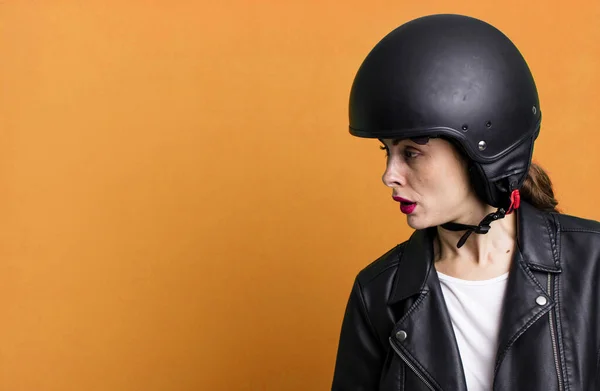Young Adult Pretty Woman Motorbike Rider Leather Jacket Helmet — Foto de Stock