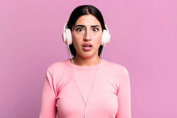 Looking Very Shocked Surprised Listening Music Headphones — Stockfoto