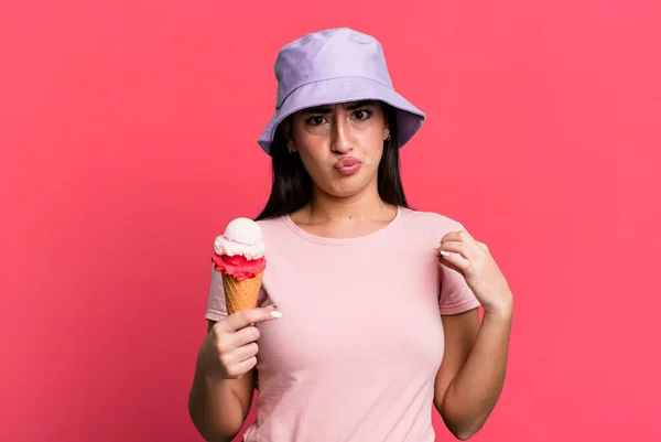 Looking Arrogant Successful Positive Proud Ice Cream Summer Concept — Stok fotoğraf