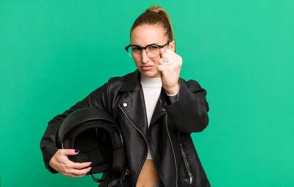 Young Pretty Woman Motorbike Helmet Leather Jacket — Stok Foto