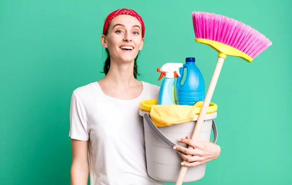 Young Pretty Woman Looking Happy Pleasantly Surprised Housekeeper Concept — Stockfoto