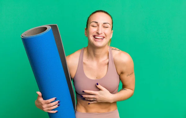 Young Pretty Woman Laughing Out Loud Some Hilarious Joke Fitness — Stockfoto