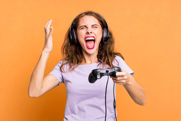 Hispanic Pretty Young Woman Playing Headphones Control Gamer Concept — Stock Photo, Image