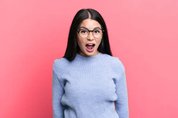 Pretty Latin Woman Looking Very Shocked Surprised Staring Open Mouth — Stock Photo, Image