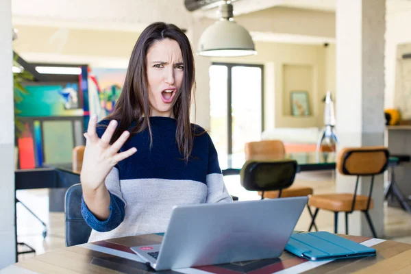Young Pretty Woman Looking Angry Annoyed Frustrated Telecommuting Concept — Stock Photo, Image