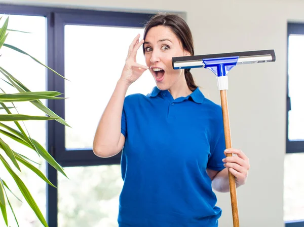 Young Pretty Woman Screaming Hands Air Windows Washer Concept — Stockfoto