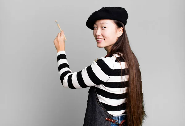 Young Adult Pretty Asian Woman Beret Paint Art Student Concept — Foto de Stock