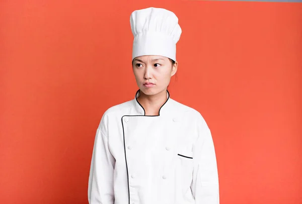 Pretty Asian Woman Feeling Sad Upset Angry Looking Side Restaurant — Stock Photo, Image