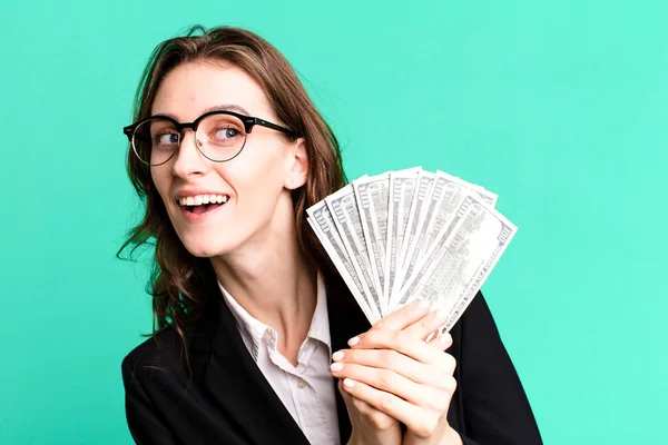 Junge Hübsche Geschäftsfrau Mit Dollarnoten — Stockfoto