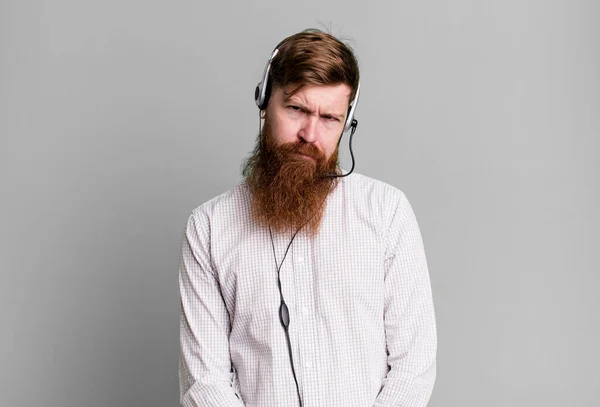 Long Beard Man Feeling Puzzled Confused Telemarketer Agent Concept — Stock Photo, Image
