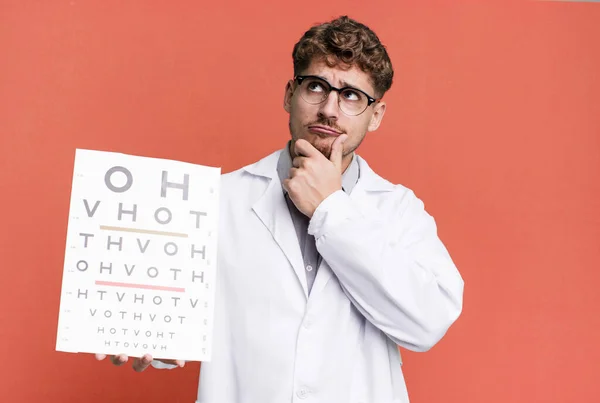 Young Adult Caucasian Man Thinking Feeling Doubtful Confused Optical Vision — Stock Photo, Image