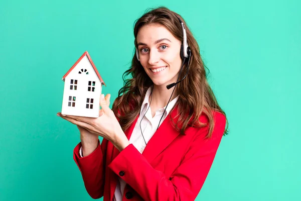 Young Pretty Agent Woman Real State Concept — Stock Photo, Image