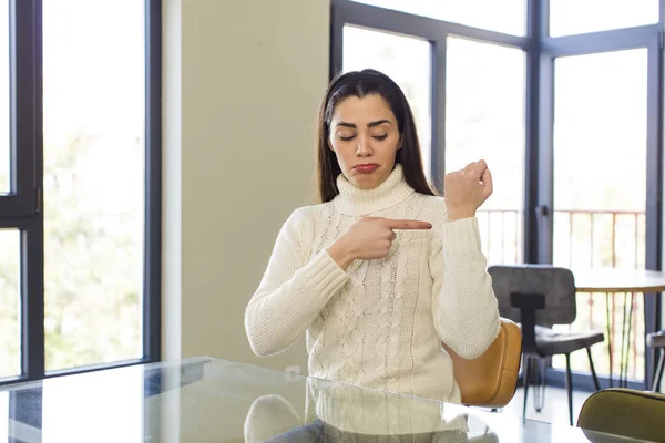 Pretty Caucasian Woman Looking Impatient Angry Pointing Watch Asking Punctuality — Stock Photo, Image