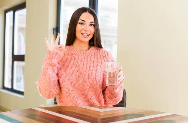 Pretty Young Woman Water Glass Home — Stockfoto