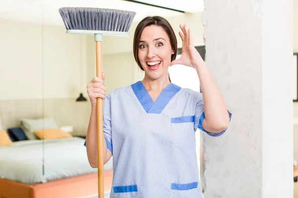 Young Pretty Woman Screaming Hands Air Housekeeper Concept — Stock Photo, Image