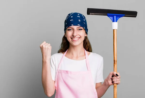 Caucasian Pretty Blonde Woman Housekeeper Cleaning Windows Concept — Photo