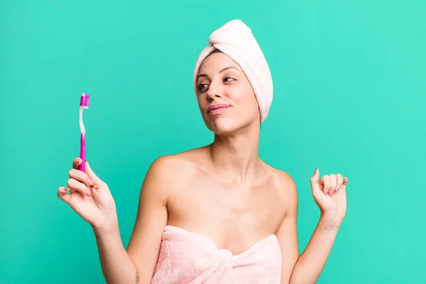 Young Pretty Woman Toothbrush — Stock Photo, Image